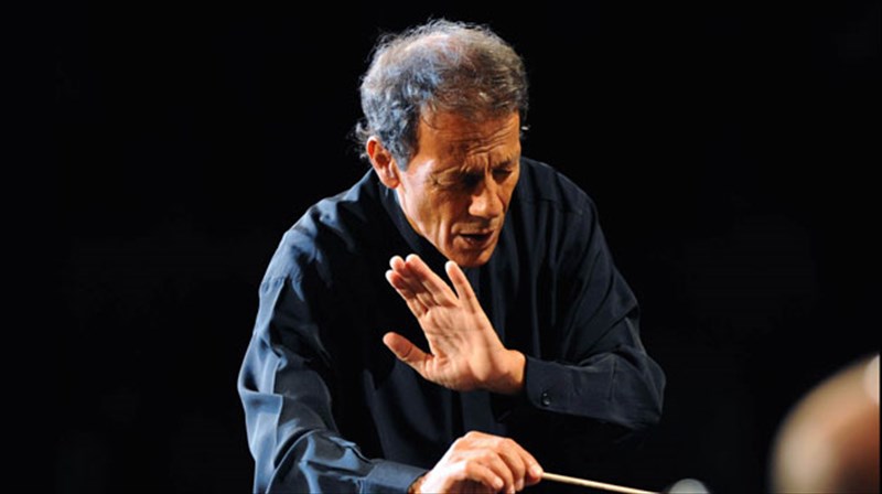 o-stauros-ksarxakos-sto-gazarte-me-pente-thematikes