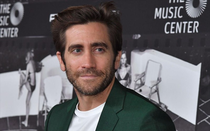 afonos-o-Jake-gyllenhaal-me-ton-rolo-tou-sto-spider-man-makria-apo-ton-topo-tou-Jake-gyllenhaal-me-ton-rolo-tou-sto-spider-man-makria-apo-ton-topo-tou