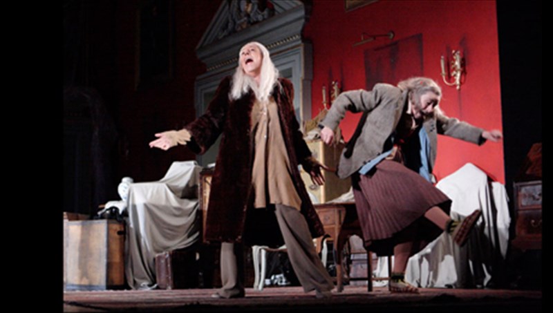 to-ethniko-theatro-tis-agglias-seapeutheias-metadosi