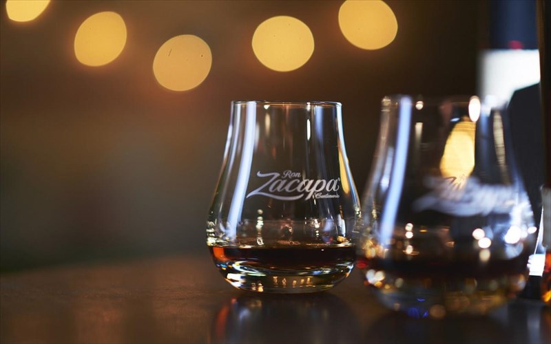 tesseris-dunamikoi-antres-ki-ena-roumi-mas-sustinoun-tin-ennoia-tou-art-of-slow