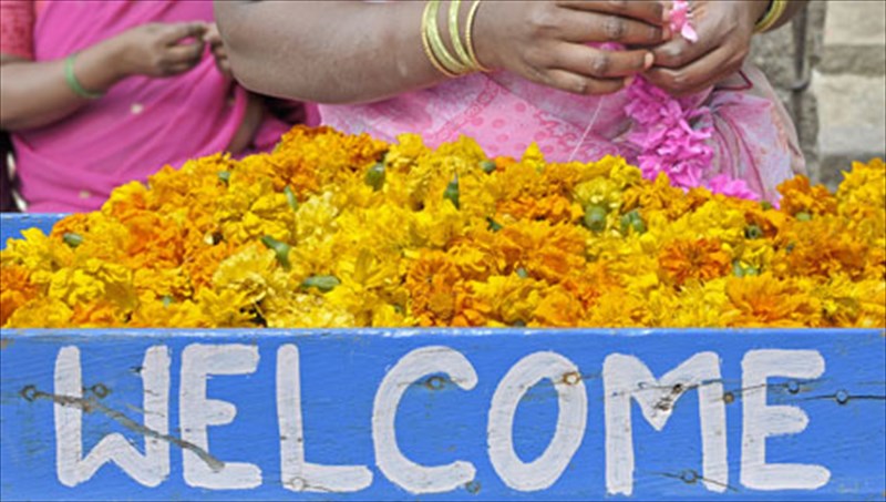 kai-i-pio-afilokseni-xora-ston-kosmo-gia-tous-touristes-einai-i-pio-afilokseni-xora-ston-kosmo-gia-tous-touristes-einai-i