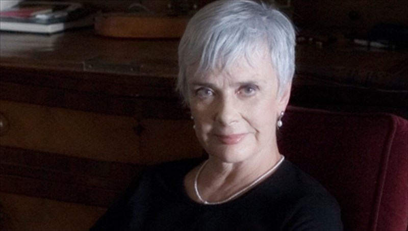 ksenia-kalogeropoulou-zoume-enan-trelo-alla-kai-ilithio-efialti