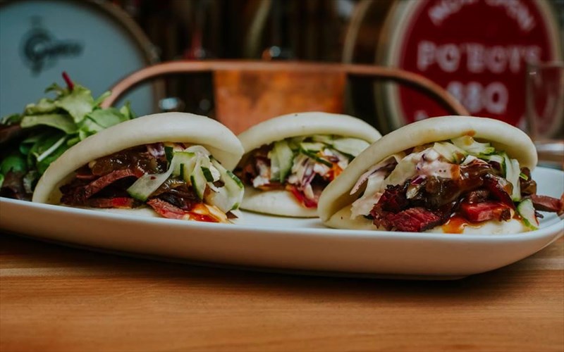 to-4o-athens-food-market-foraei-xristougenniatika