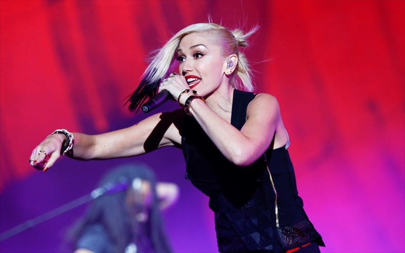 sta-dikastiria-i-gwen-stefani-logo-traumatismou-se-sunaulia-tis-gwen-stefani-logo-traumatismou-se-sunaulia-tis