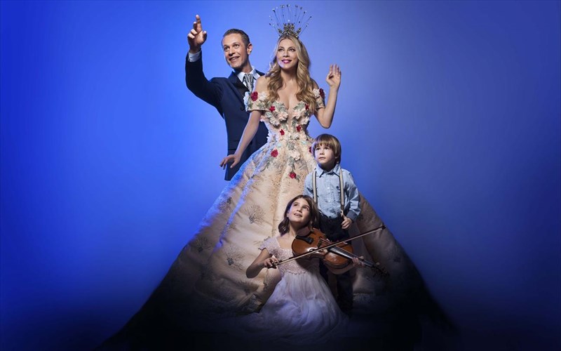 2-xristougenniatikes-parastaseis-gia-paidia-erxontai-sto-megaro-xristougenniatikes-parastaseis-gia-paidia-erxontai-sto-megaro