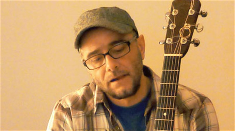 biomixanika-krousta-kai-skoteines-melodies-apo-ton-k-bita