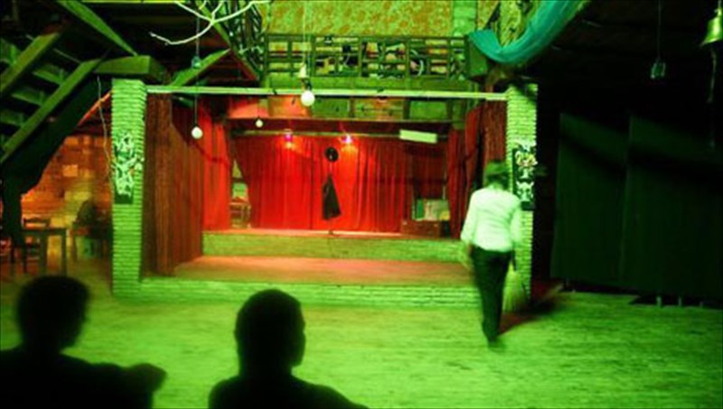 ena-bazaar-me-street-koultoura-stin-kardia-tou-psurri