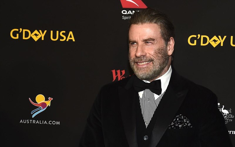 klebei-tis-entuposeis-to-neo-look-tou-John-travolta