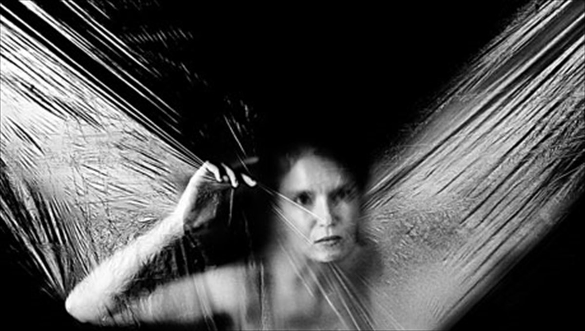 taksideuontas-sta-fasmata-tis-orasis