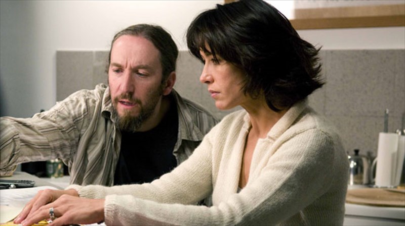 o-skinothetis-gian-samouel-stin-athina