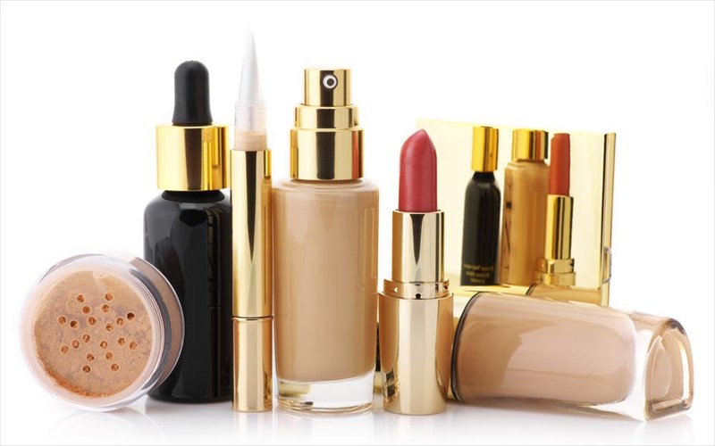 to-beauty-kit-tou-grafeiou