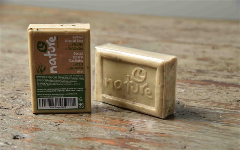 elliniko-kalluntiko-fusiko-futiko-sapouni-elaioladou-me-fukia-nature-gia-apolepisi