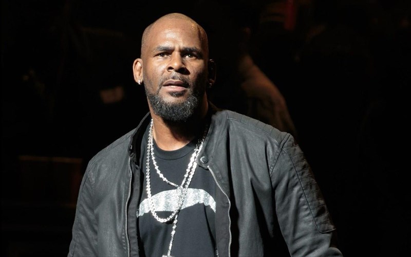 ypo-ereuna-o-r-kelly-gia-seksoualiki-kakopoiisi-kai-paiderastia-r-kelly-gia-seksoualiki-kakopoiisi-kai-paiderastia