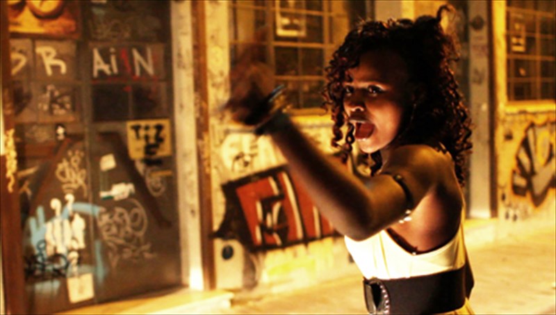 kritiki-tainiasattractive-illusion