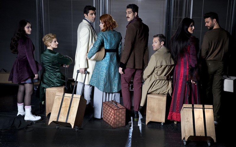 to-neo-miouzikal-ton-gerasimou-euaggelatou-kai-themi-karamouratidi-sto-ethniko