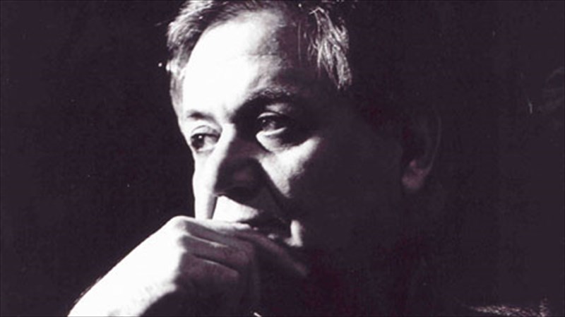 tragoudia-kai-keimena-tou-manou-xatzidaki-sto-megaro