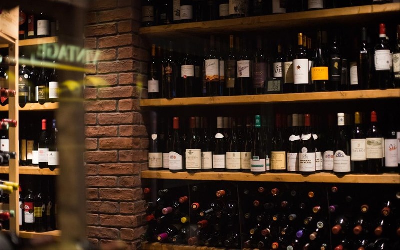 vintage-wine-bar-kai-bistro-episkeftikame-ena-apo-ta-megalutera-wine-bistro-tou-kosmou-bistro-episkeftikame-ena-apo-ta-megalutera-wine-bistro-tou-kosmou