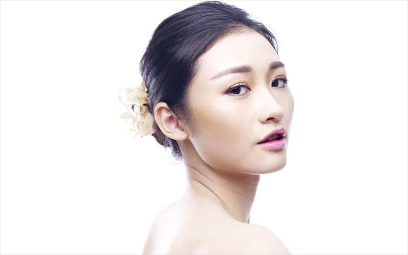 poia-mustika-omorfias-gnorizoun-oi-kinezes-kai-den-mas-ta-lene