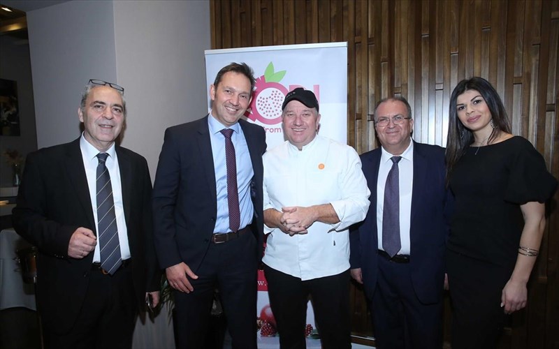 to-rodi-eixe-tin-timitiki-tou-sto-botrinis