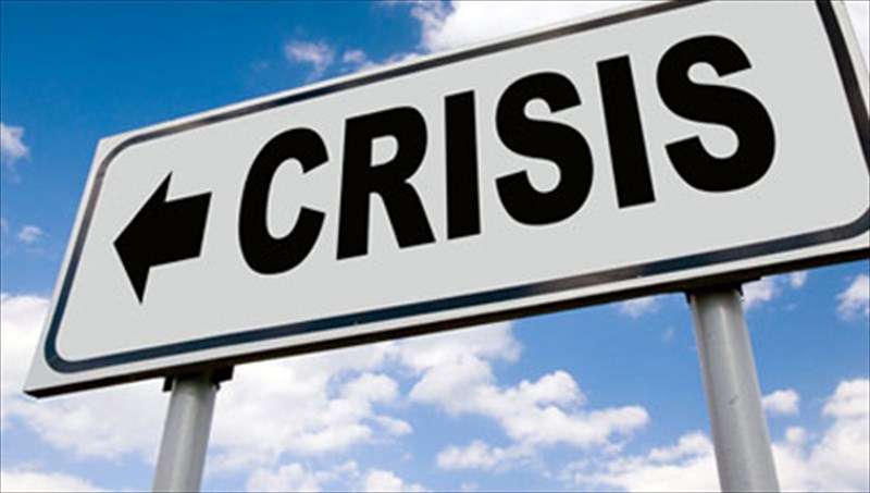 suggrafeis-miloun-gia-tin-krisi-sto-fako-tou-clicklife