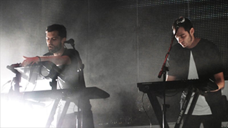 oi-space-blanket-tha-anoiksoun-ti-sunaulia-ton-depeche-mode