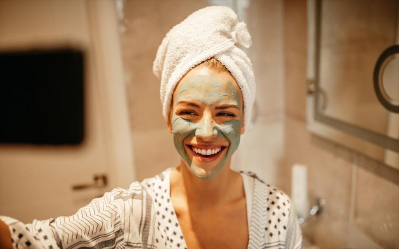 pos-tha-exete-uperoxi-epidermida-10-lepta-prin-mia-simantiki-peristasi