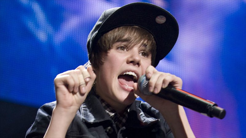 tessera-brabeia-gia-ton-Justin-bieber