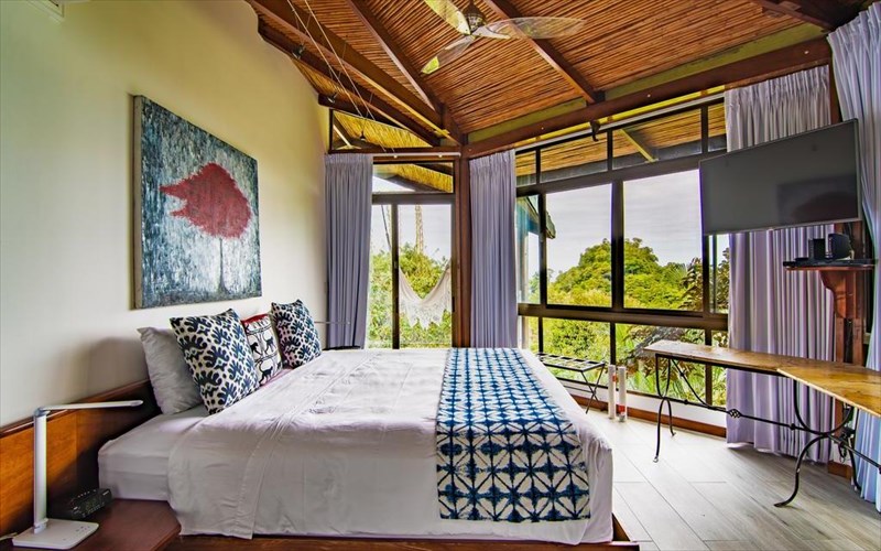 auta-einai-ta-kalutera-ksenodoxeia-tou-kosmou-sumfona-me-to-tripadvisor