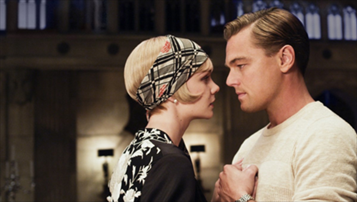 o-uperoxos-gkatsmpu-epistrefei-sta-bibliopoleia