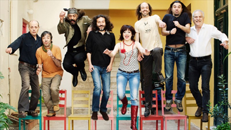 oi-xainides-smigoun-topous-kai-xronous-ston-stauro