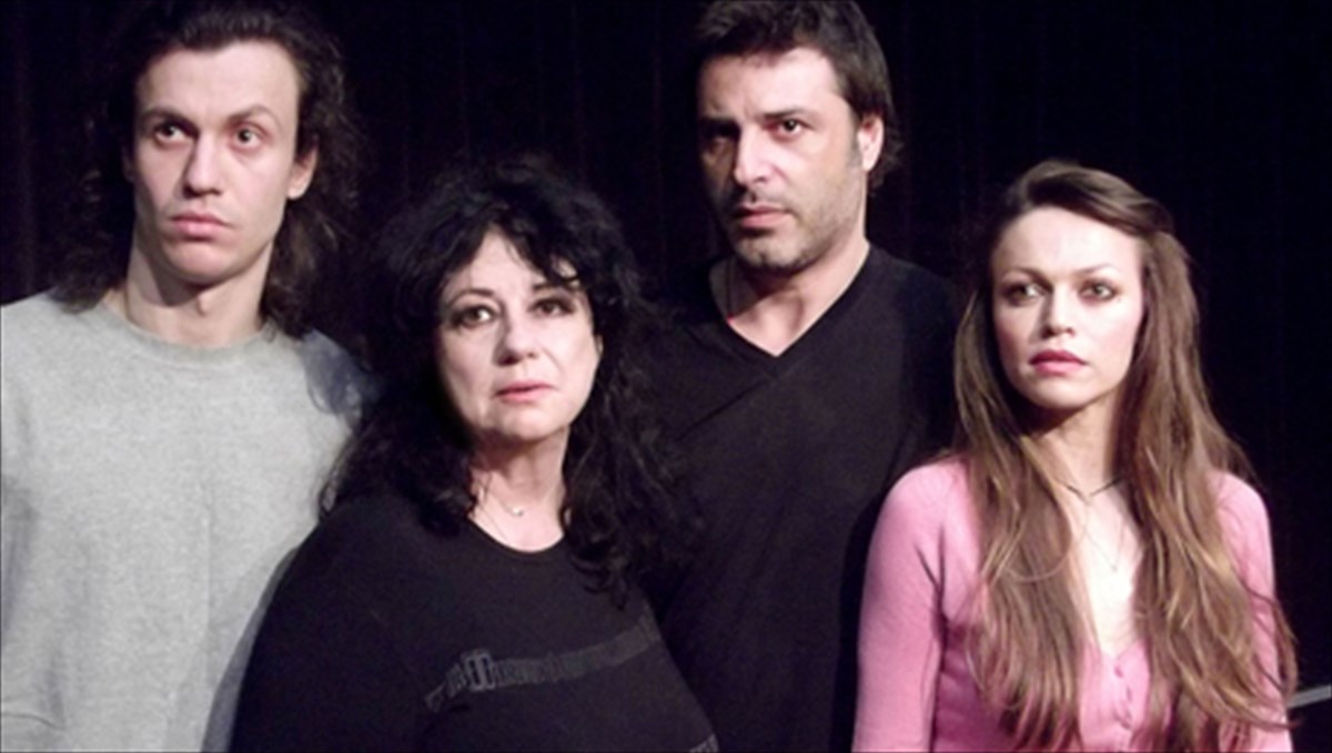 to-gala-me-tin-anna-bagena-neos-kuklos-parastaseon