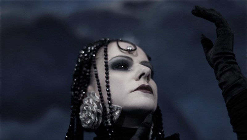 la-follia-i-moda-sunanta-tin-opera-me-eleutheri-eisodo-gia-to-koino-moda-sunanta-tin-opera-me-eleutheri-eisodo-gia-to-koino