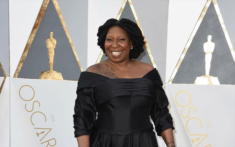 einai-i-whoopi-goldberg-i-krufi-parousiastria-ton-oskar-krufi-parousiastria-ton-oskar