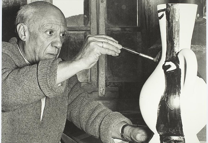 pikaso-kai-arxaiotita-grammi-kai-pilos-sto-mouseio-kukladikis-texnis