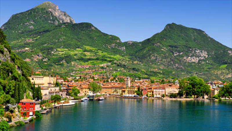 bella-italia-pera-apo-ta-autonoita