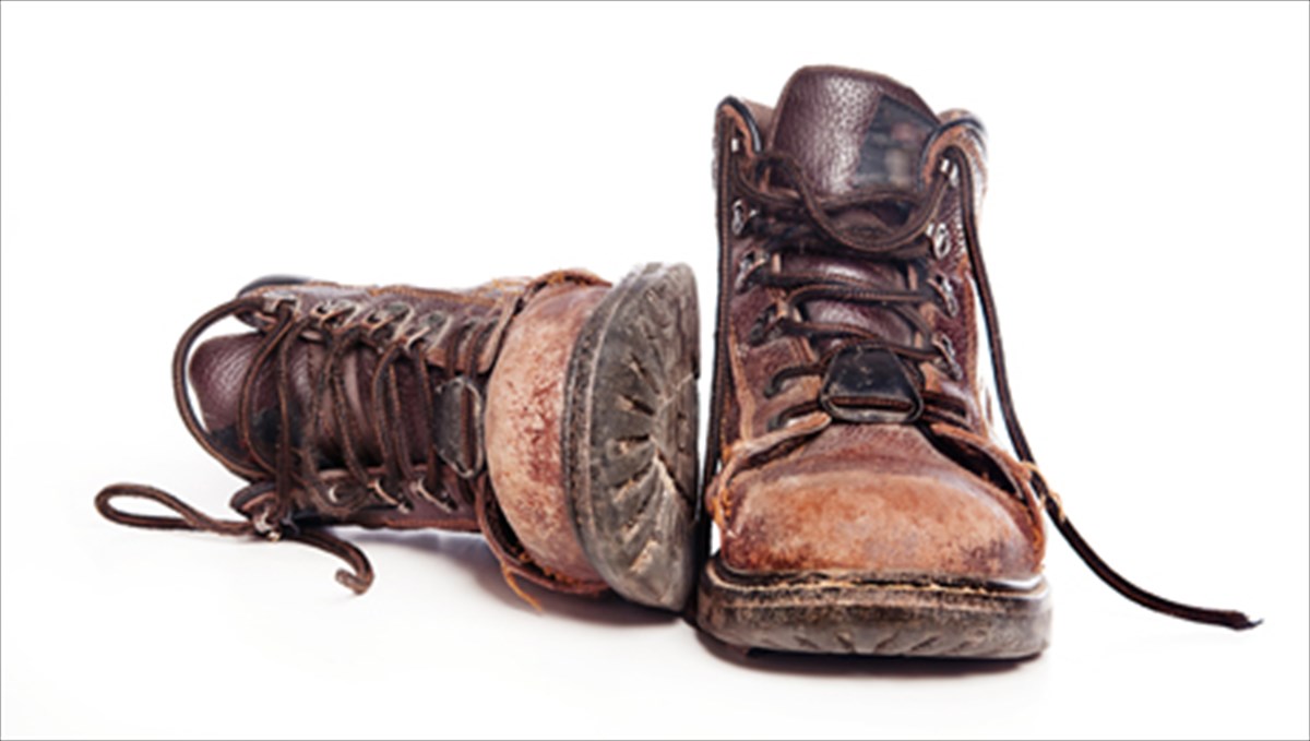 i-istoria-enos-stratioti-1918-1922-polutimo-istoriko-ntokoumento