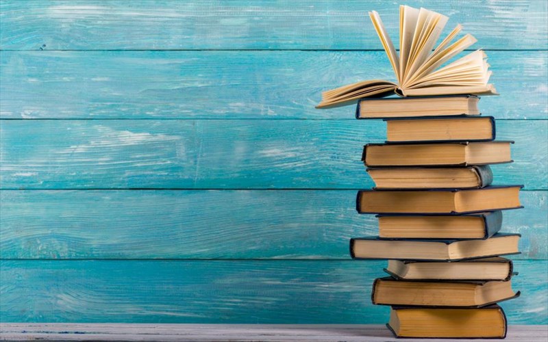 bazaar-bibliou-stin-plateia-eksarxeion