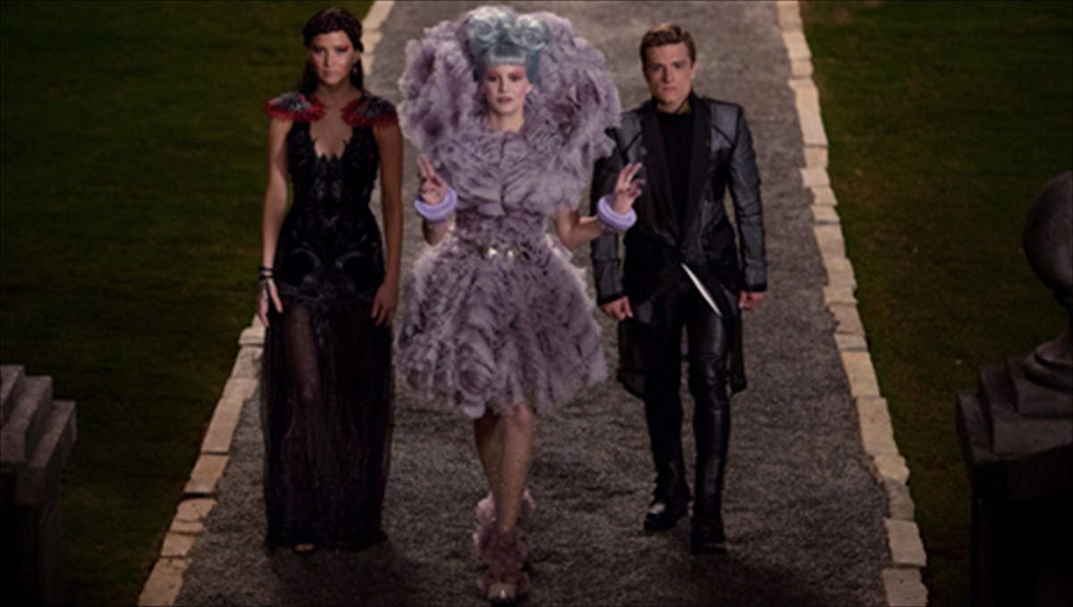 h-Jennifer-lawrence-epistrefei-stin-arena-ton-agonon-peinas