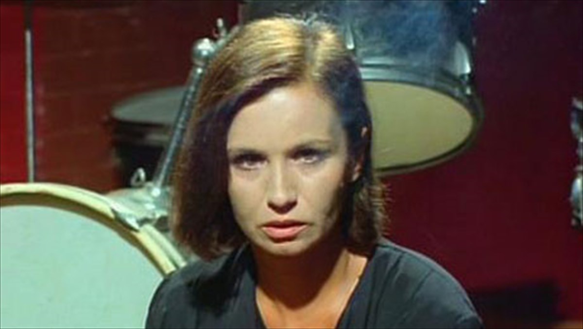 katerina-gogou-oi-orgismenoi-stixoi-tis-taksideuoun