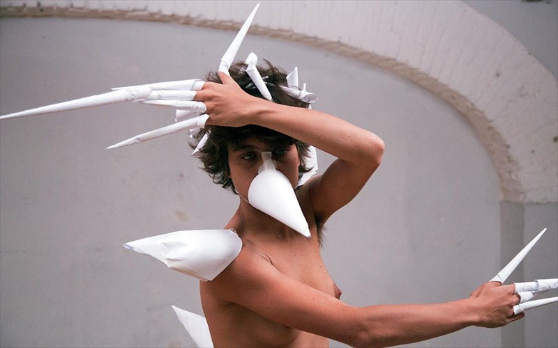 fantasou-ena-topio-iroiko-i-nea-parastasi-ton-nova-melancholia