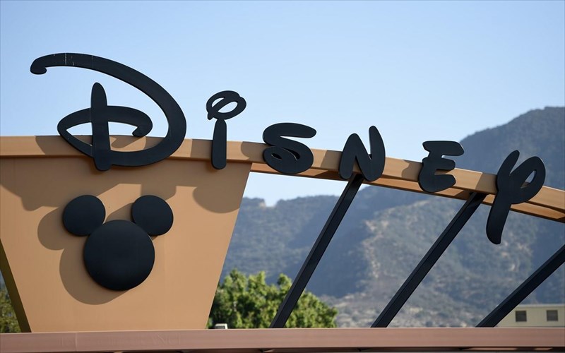 i-disney-tha-diathesei-olokliri-tin-tainiothiki-tis-stin-platforma-streaming-pou-etoimazei