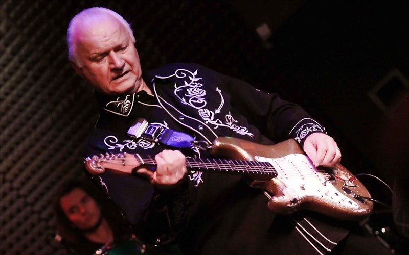 pethane-o-nonos-tou-surf-rock-dick-dale-nonos-tou-surf-rock-dick-dale