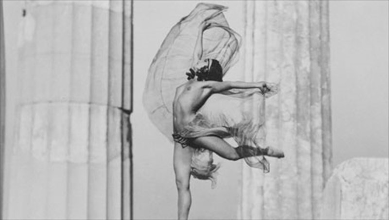 oi-aenaes-fotografies-tis-nellys-se-eikastiki-armonia