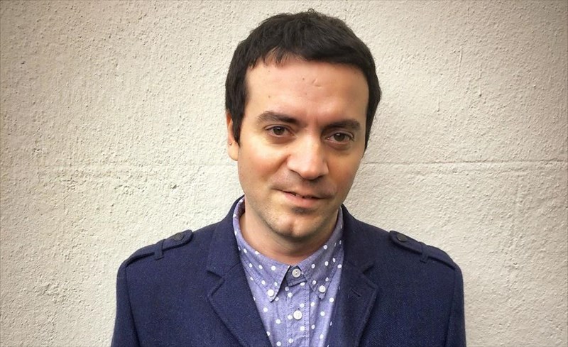 o-vassilikos-me-ena-monadiko-anoiksiatiko-live-sto-kpisn