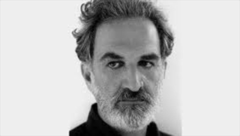 o-dimitris-kataleifos-diabazei-papadiamanti