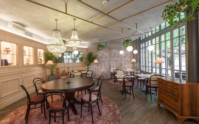 to-istoriko-ksenodoxeio-the-excelsior-thessaloniki-giortazei-10-xronia-signature-filoksenias