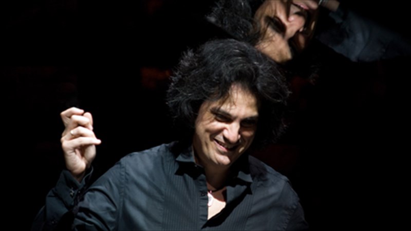 mousiki-empneusmeni-apo-tous-umnous-tis-megalis-ebdomadas