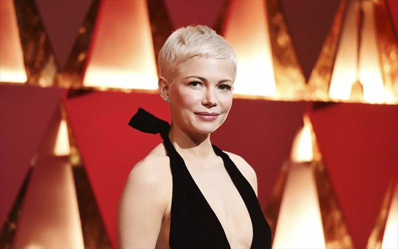 michelle-williams-oi-gunaikes-panta-tha-douleuoun-eksisou-sklira-me-tous-andres-gia-ligotera