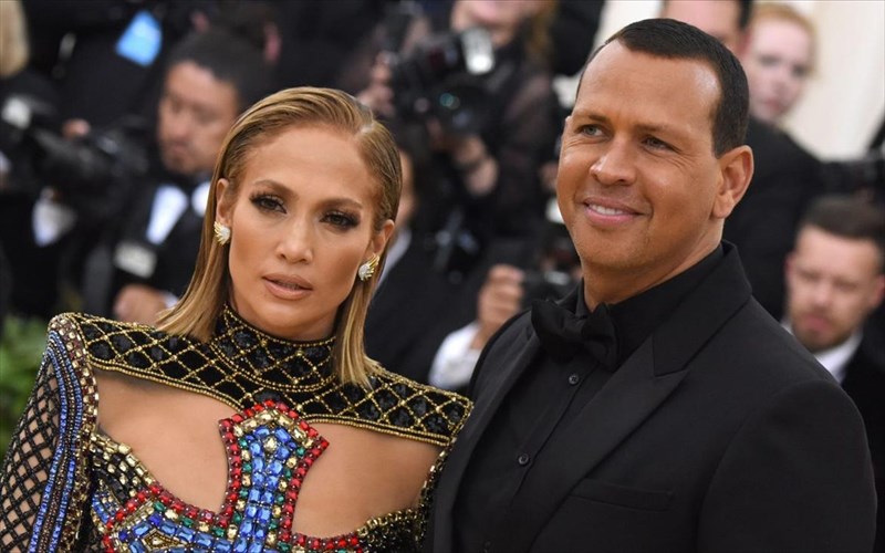 diapseudei-katigorimatika-i-Jennifer-lopez-tis-fimes-gia-apistia-tou-alex-rodriguez-Jennifer-lopez-tis-fimes-gia-apistia-tou-alex-rodriguez