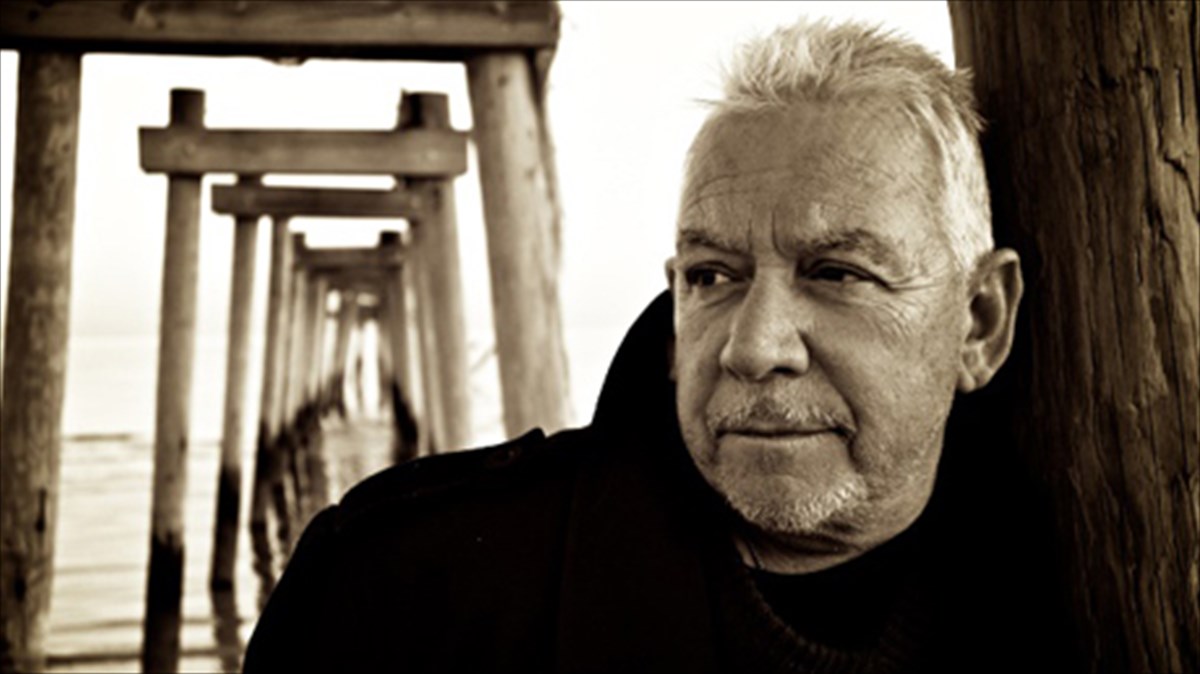 o-thrulikos-eric-burdon-stin-athina-gia-3-sunaulies-sunaulies